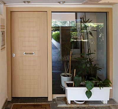 Πόρτα Laminate - Εισόδου Πολυκατοικίας Με 1 Σταθερό