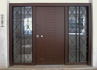 Πόρτα Laminate - Εισόδου Πολυκατοικίας Με 2 Σταθερά